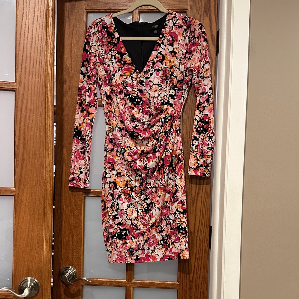 Guess Floral Ruched V-Neck Long Sleeve Dress - Pink & Black Multi​